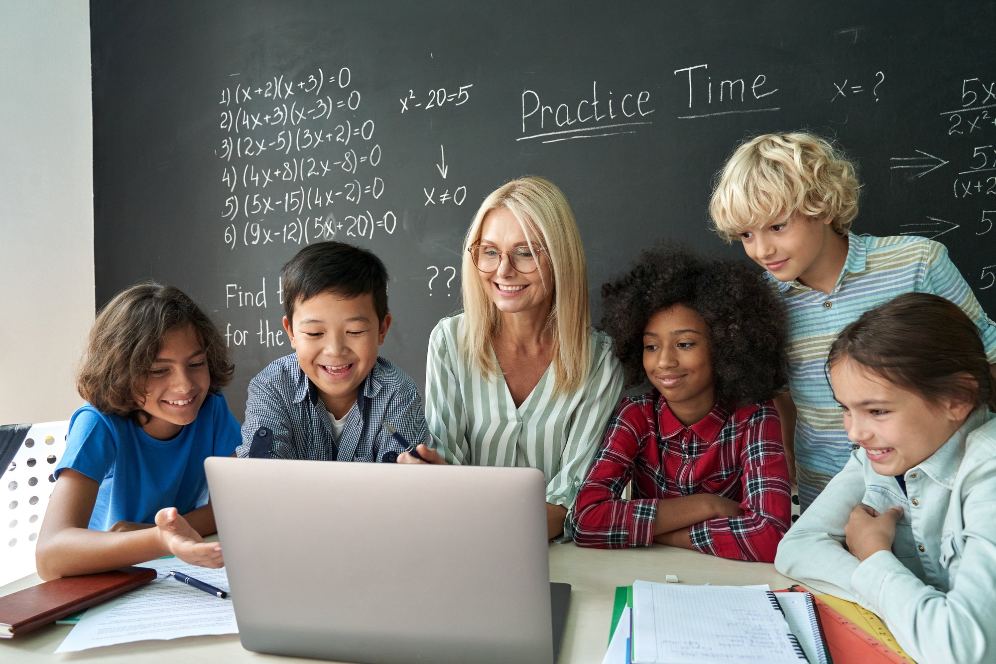 happy-diverse-school-children-students-gather-at-t-2023-11-27-05-09-19-utc